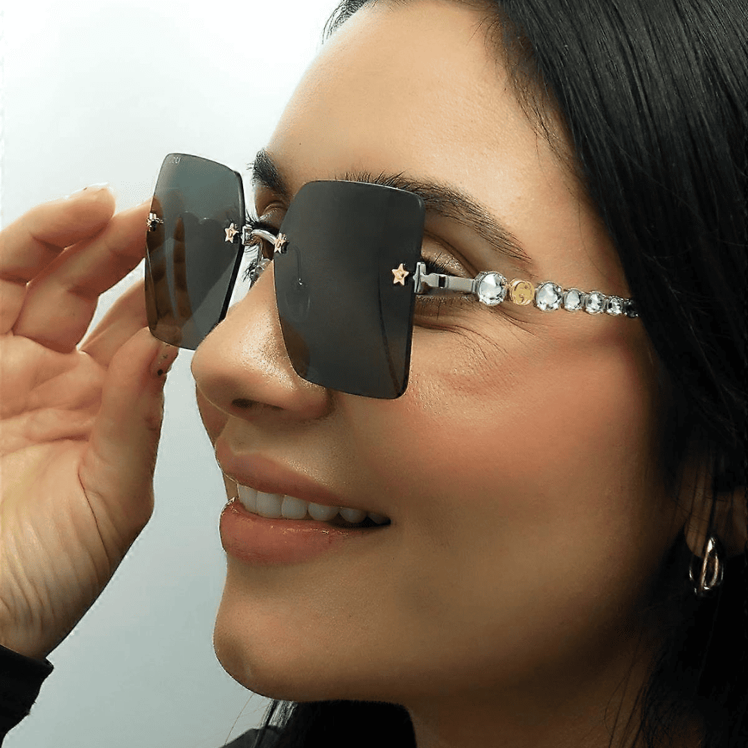 Lentes de sol GG0644S 001 Square Shape Negro Plateado