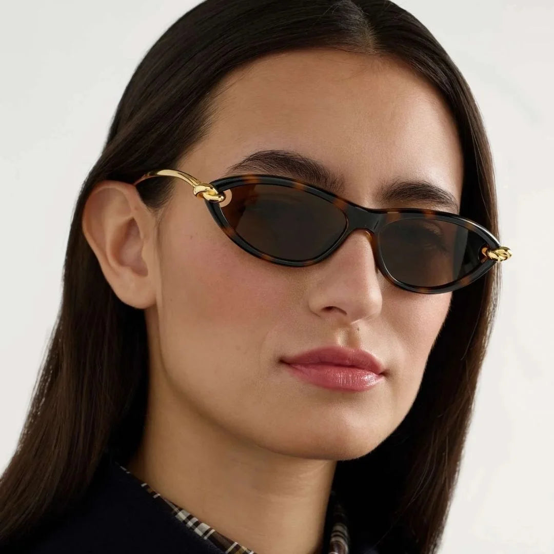Lentes de sol BV1390S 002 Knot Cat Eye