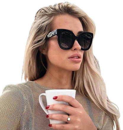 Lentes de sol GG0208S 001 Square Oversized Negro Gris Degradado